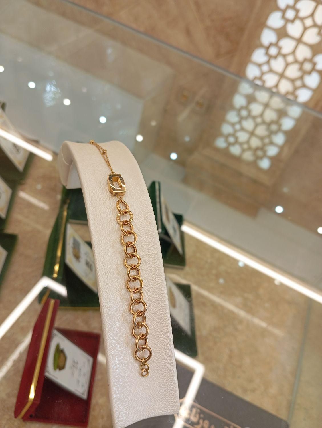 دستبند زنانه ماهک