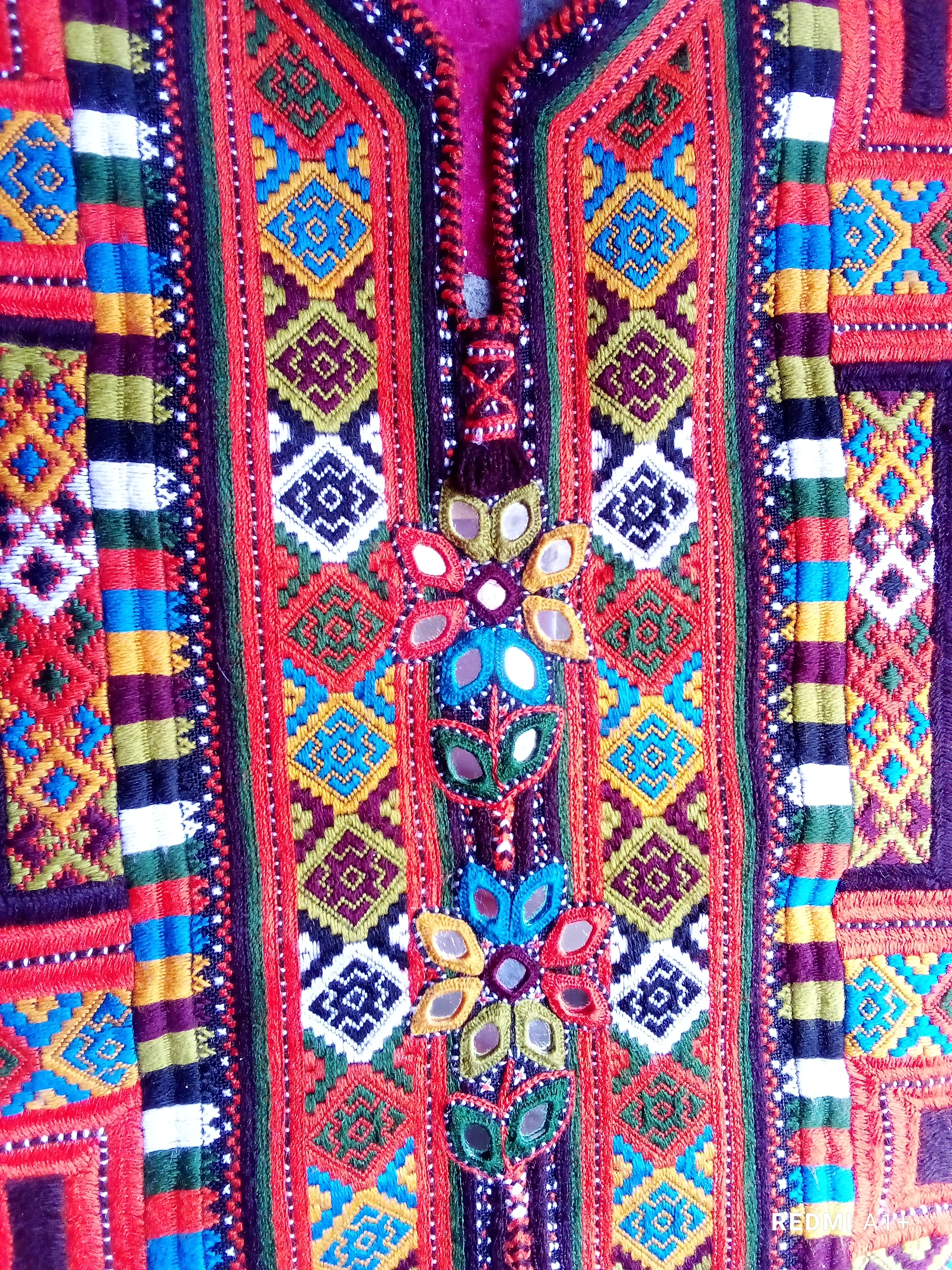 توهیی سرتوپ آینه