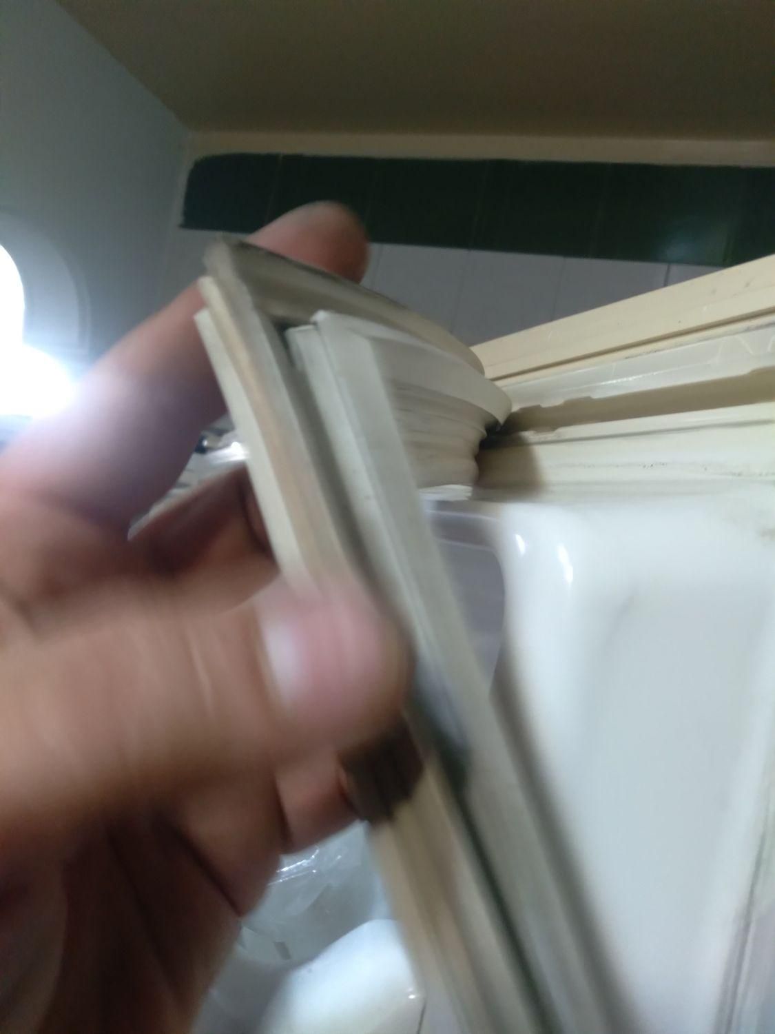 تعویض لاستیک ونوار درب یخچال .فر .اجاق