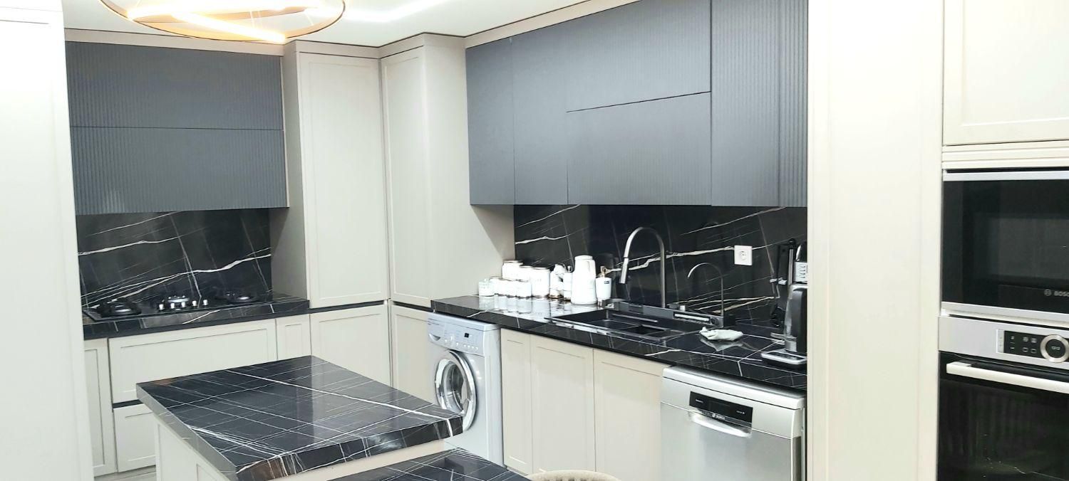 املاک عباسی(Real estate)