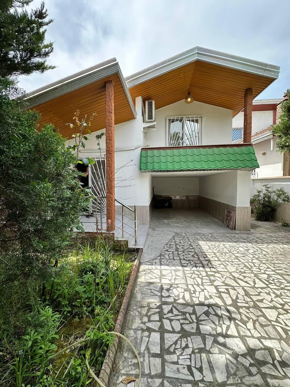 ویلاباغ جذاب لوکیشن شهری ساحلی سند ششدانگ