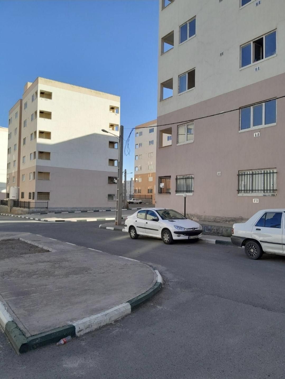 فروش آپارتمان ۸۳ متری مناسب سکونت و سرمایه گذاری*
