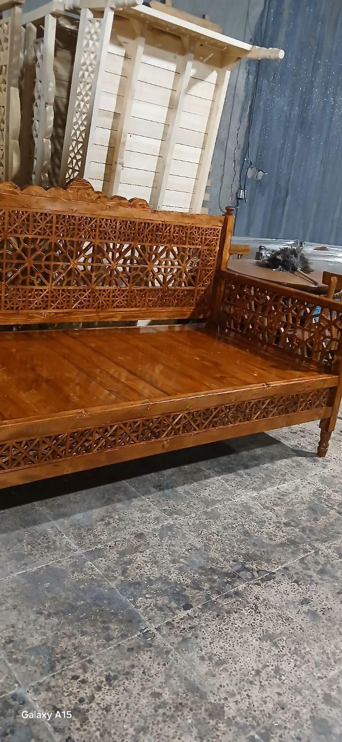 تخت سنتی سایز یک در دو