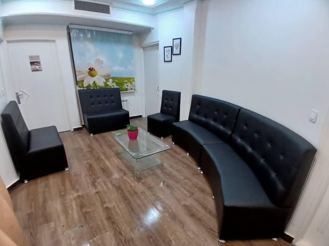 مبل نیم دایره قوس دار رستوران کافیشاپی