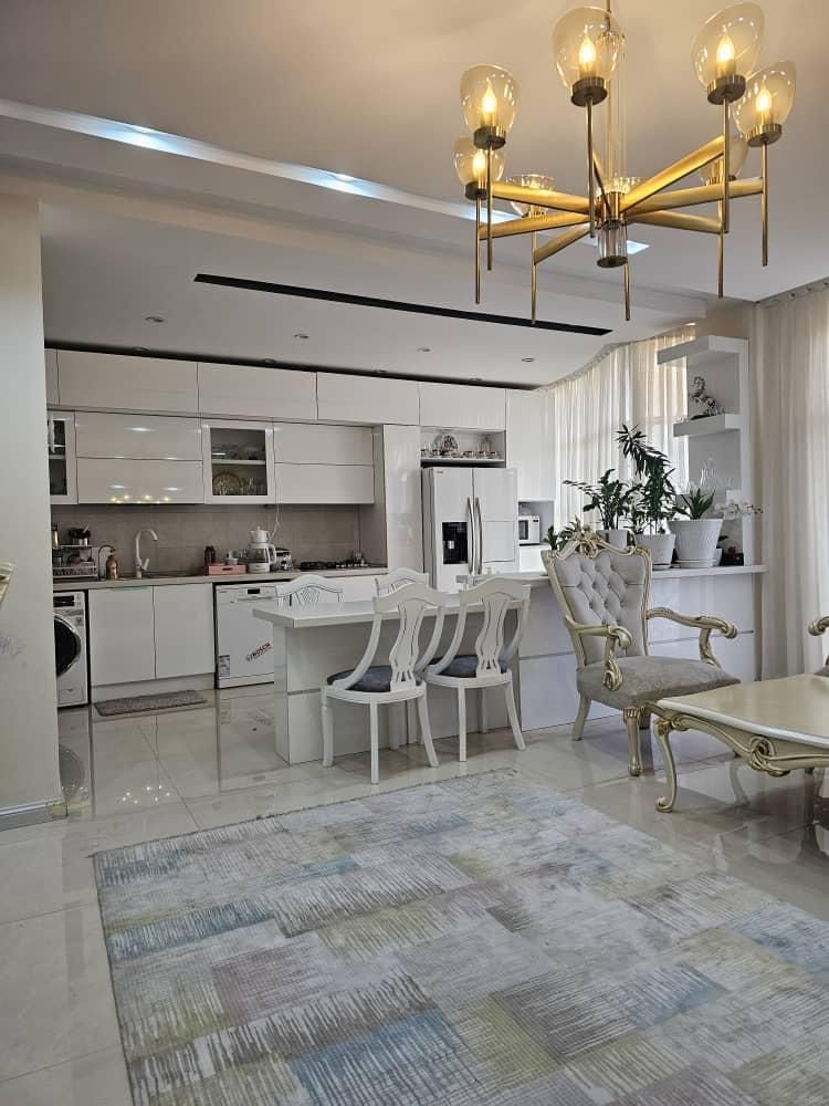 هروی۱۱۵متری(تاپ لوکیشن)