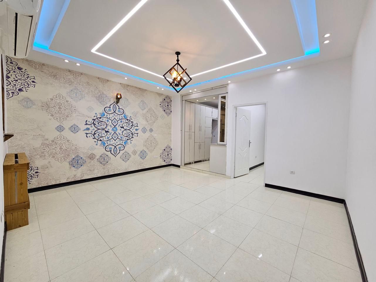 ۷۰ متر/اسانسور/پارکینگ سندی/پکیج دسترسی عالی
