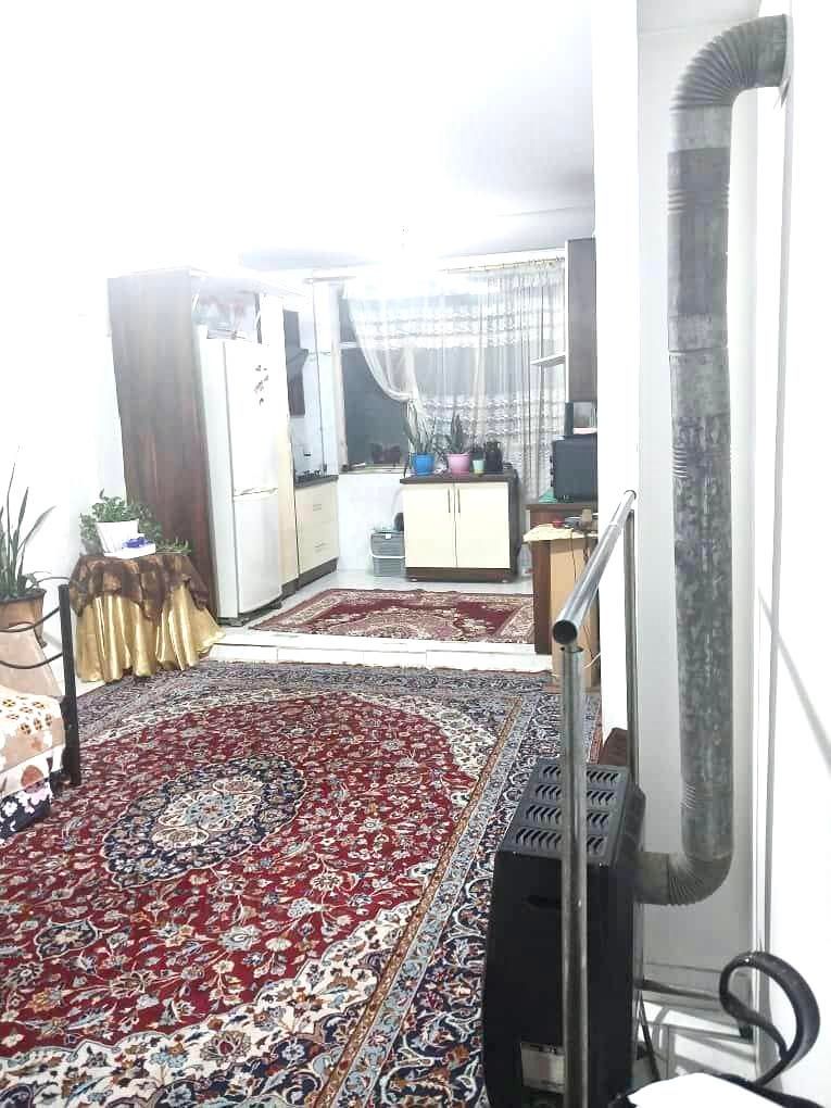 ۵۰ متری ۱ خوابه طبقه ۲ پارکینگ سندی فاز یک