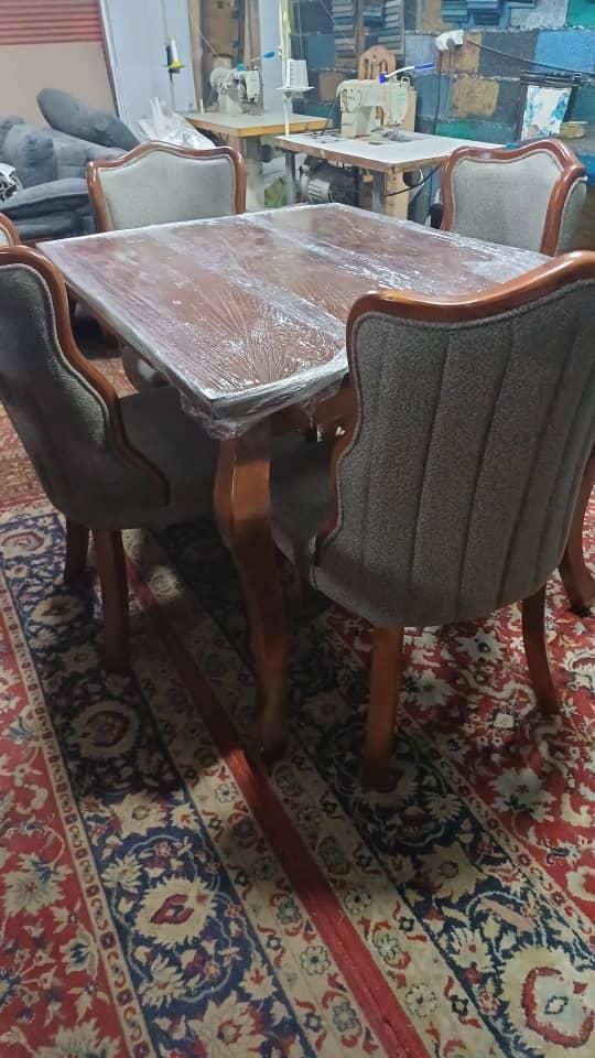 میز غذاخوری لارا