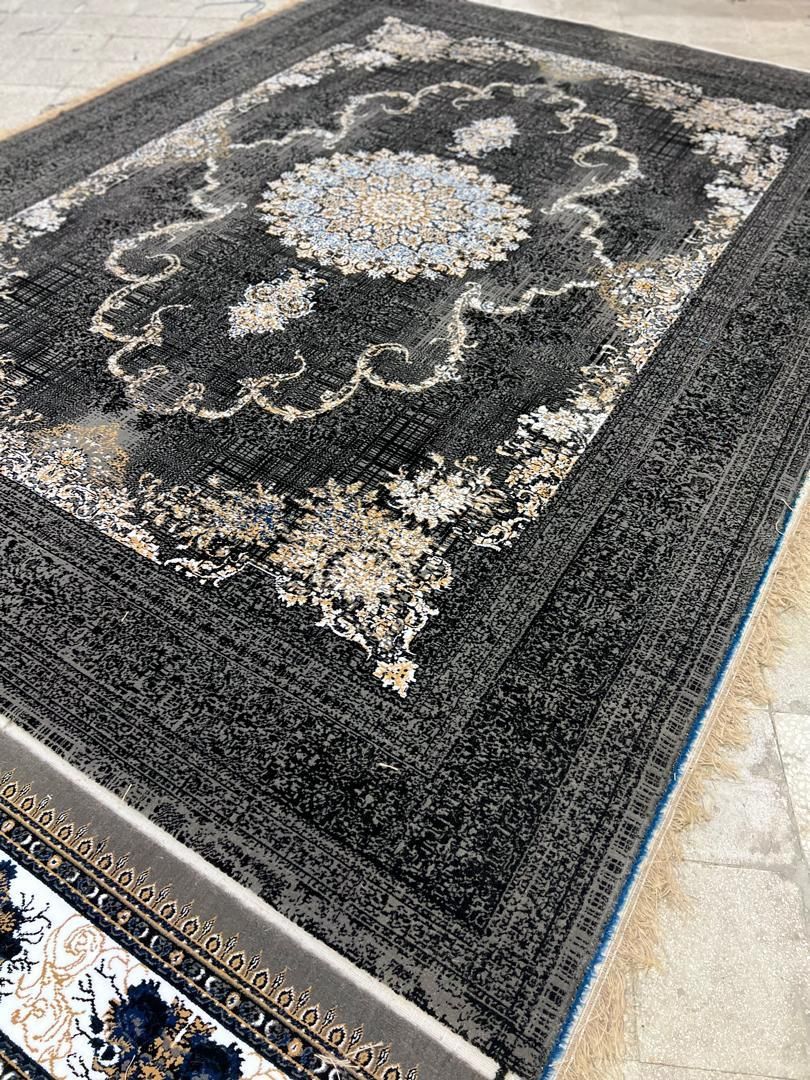 ماهان طوسی اهورا