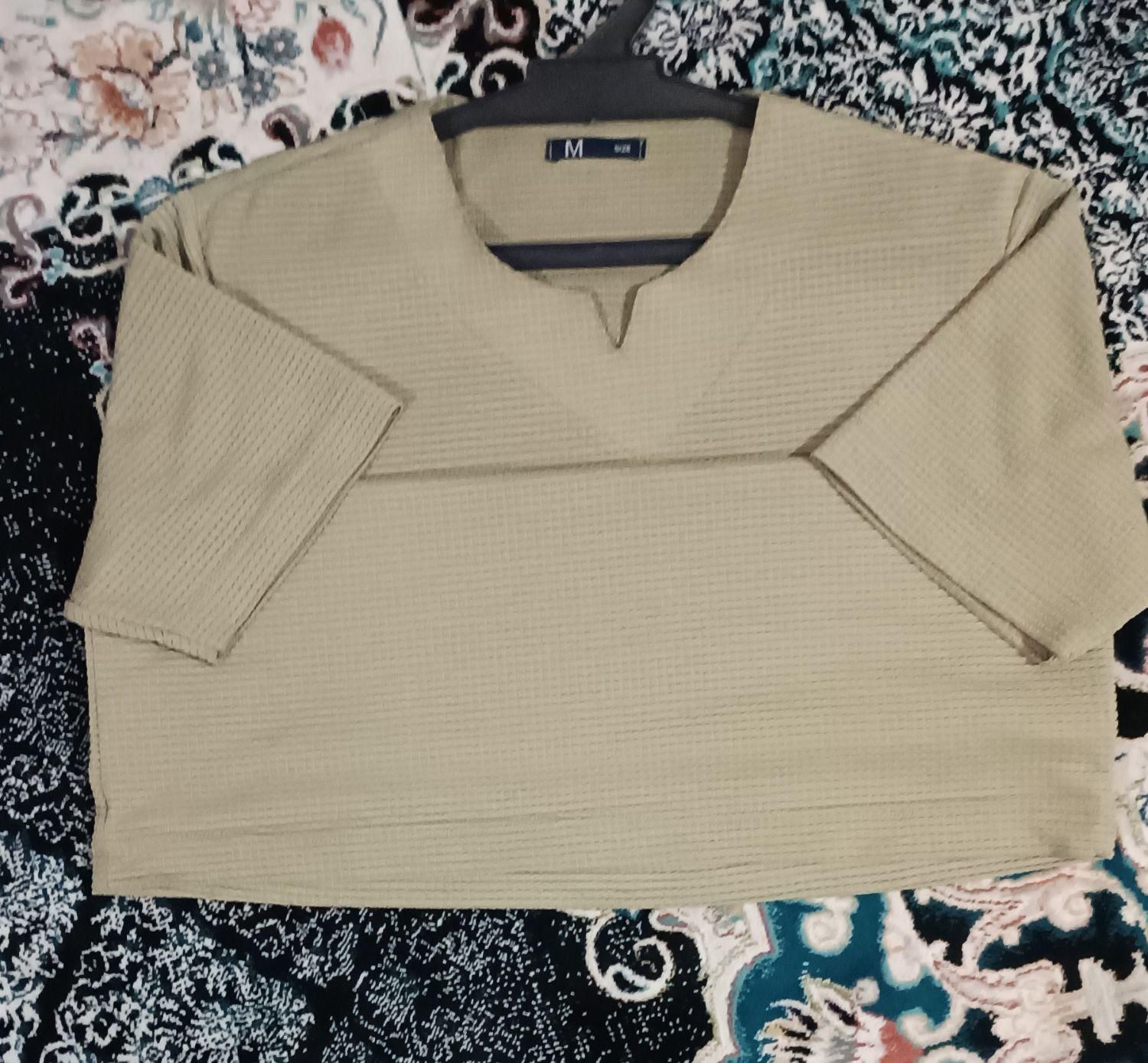 بلوز مدیوم، سایز M، شرایط عالی