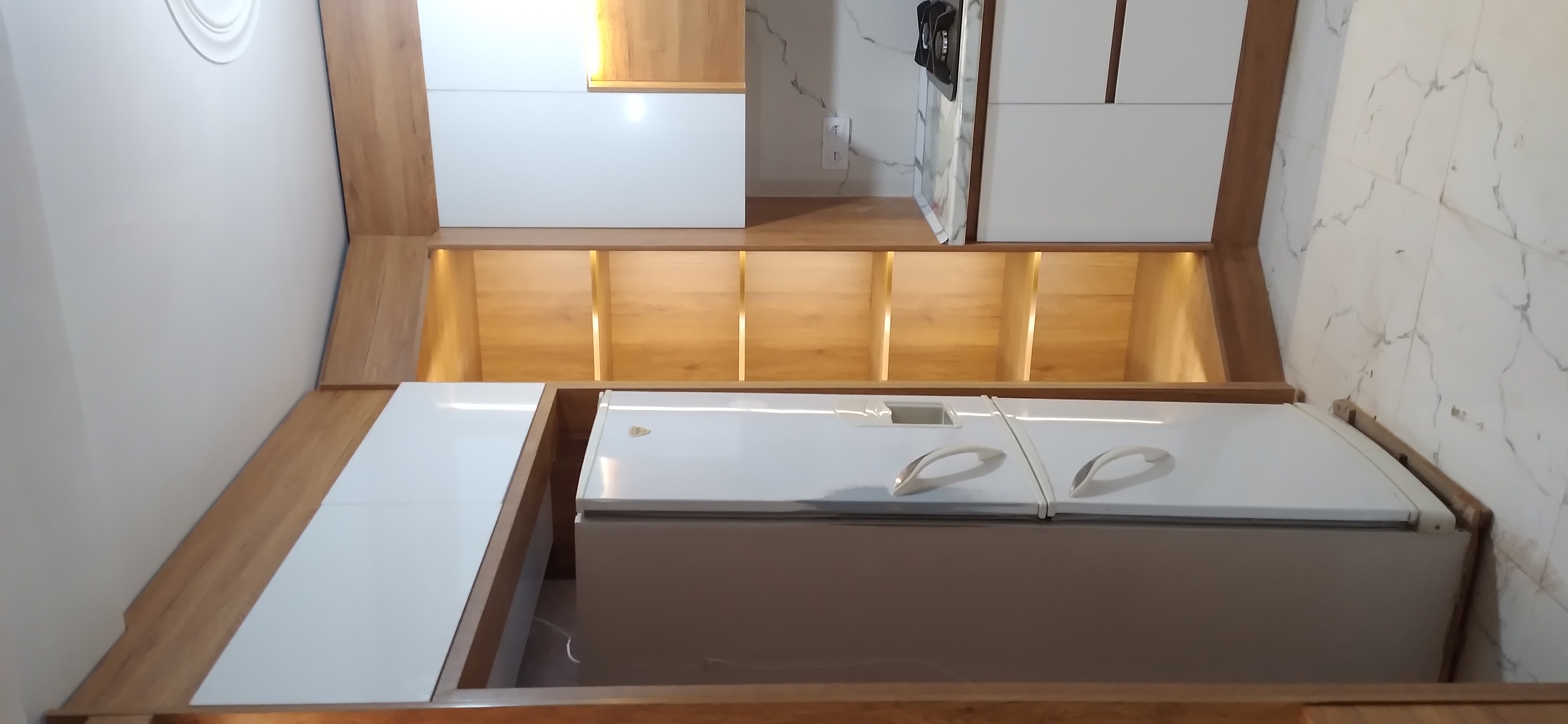 کابینت و مصنوعات چوبی