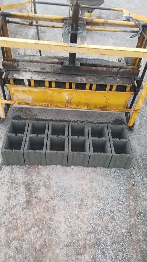دستگاه بلوک قالب جدول