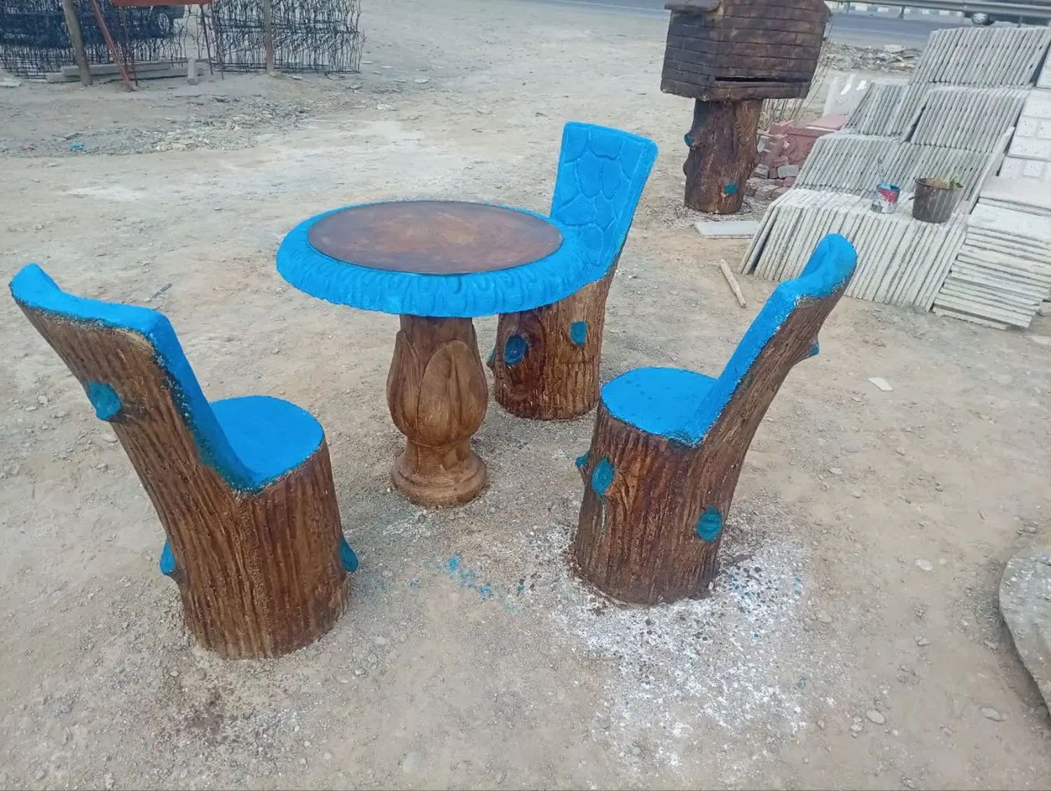 میز نیمکت صندلی سیمانی