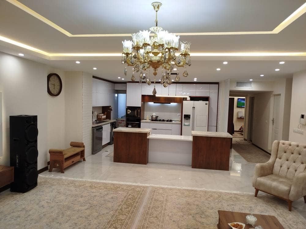 کارشناس  فروش پردیس فاز 8