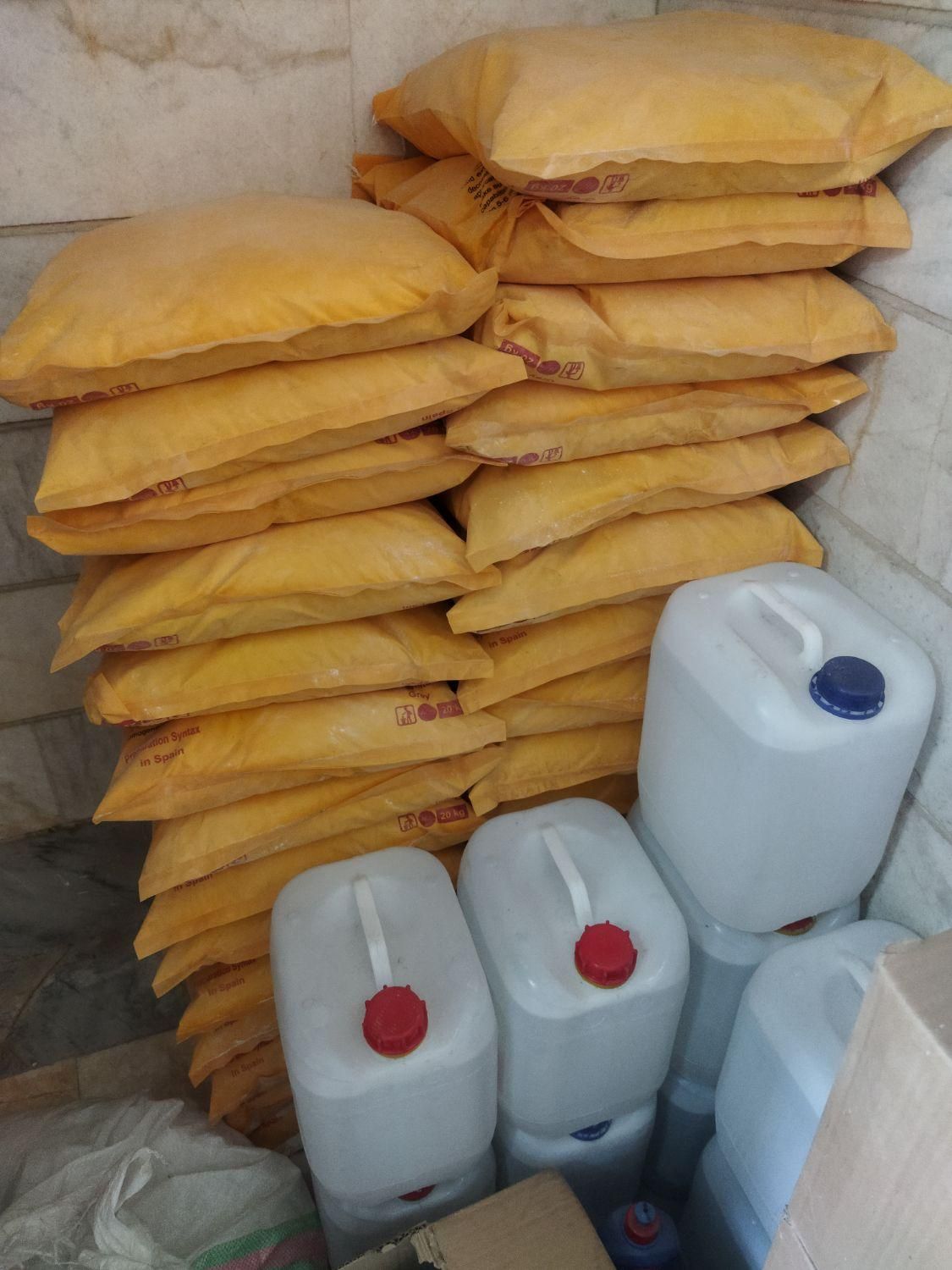 چسب کاشی و سرامیک پرسلان نانو رزین پودربندکشی آجر