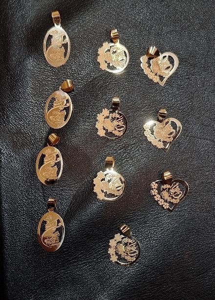 مدال وانیکاد طلا کادویی