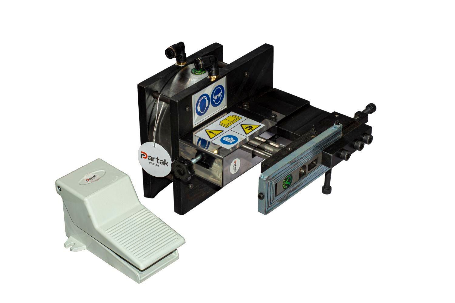 پانچ بادی درب و پنجره آلمینیوم