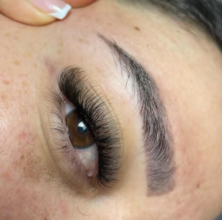 اکستنشن مژه تخفیفات ویژه