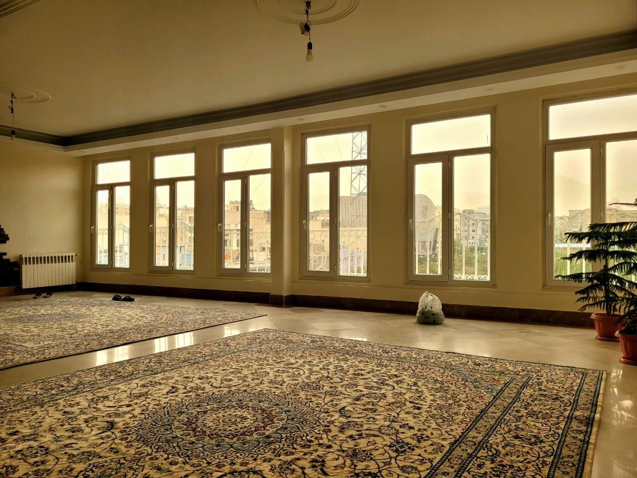 دپارتمان خوشنام بیات