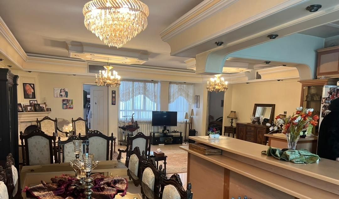 دپارتمان خوشنام بیات