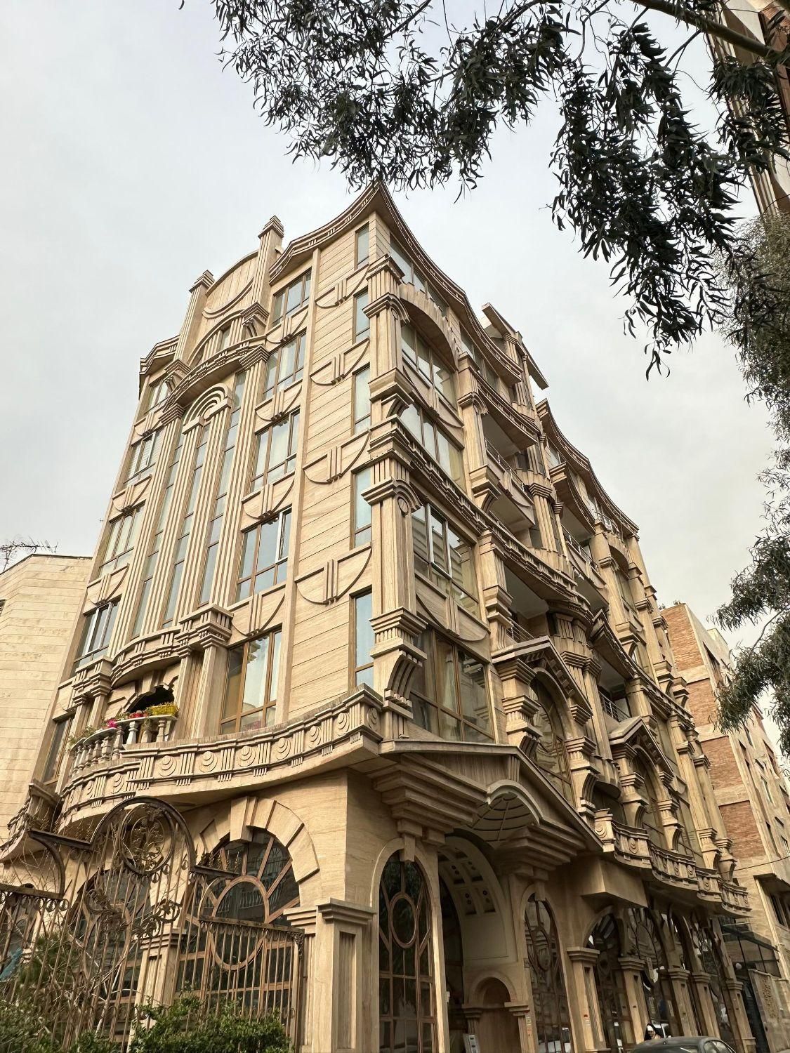 دپارتمان خوشنام بیات