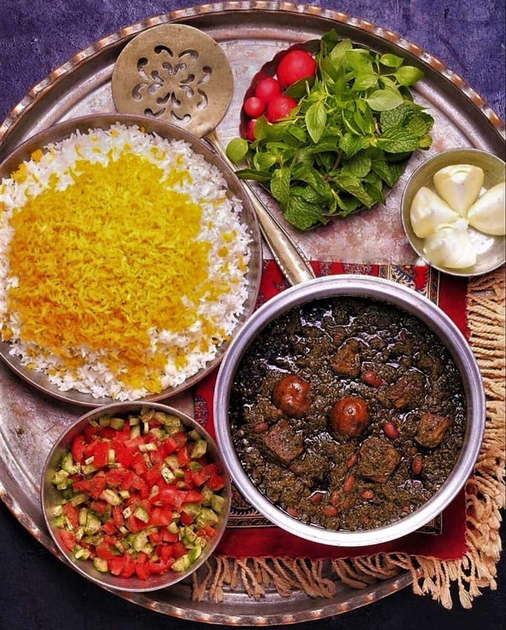 قورمه سبزی