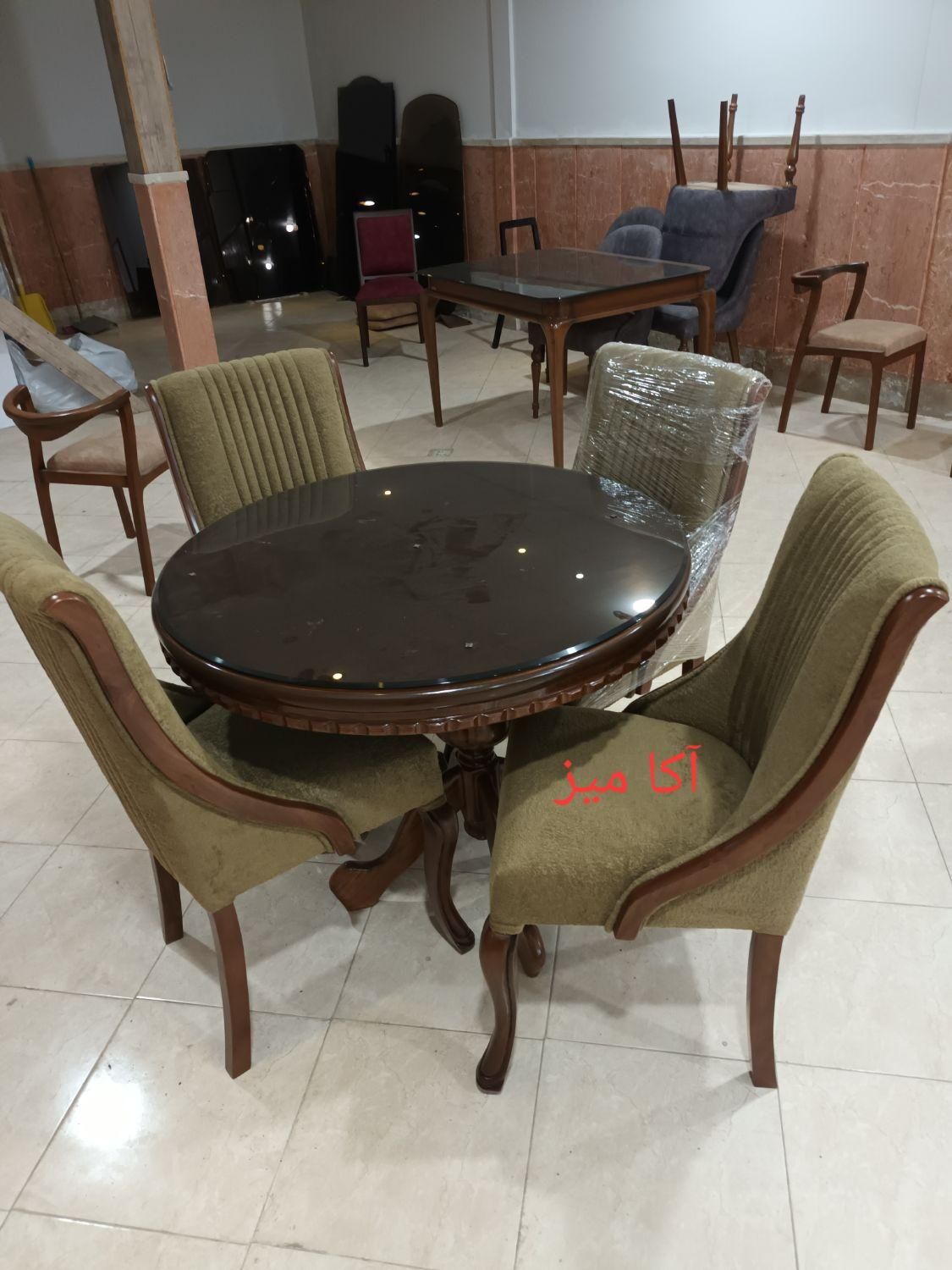نهار خوری 4 نفره عروس گرد