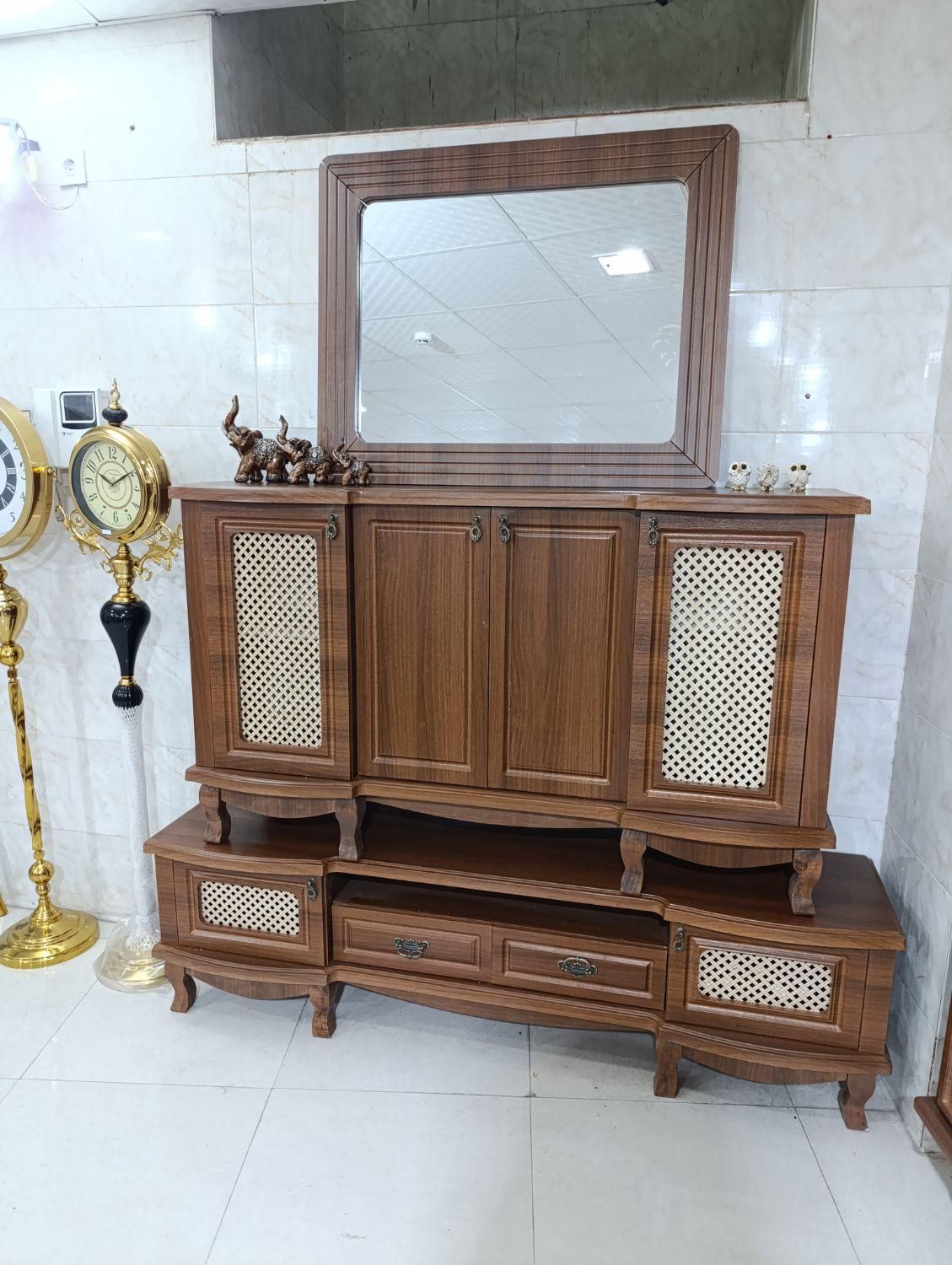 اینه کنسول مدل ژورنال ست میز تلویزیون دارد