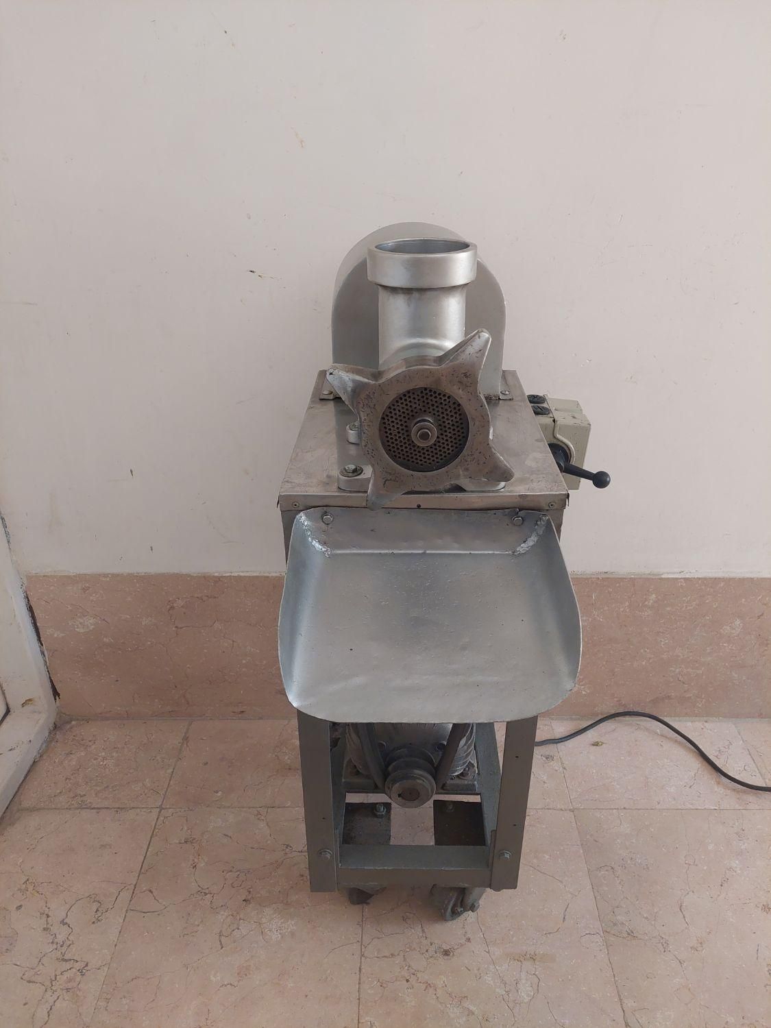 تعمیرات چرخ گوشت صنعتی، ابغوره گیر ، اره گوشت بر