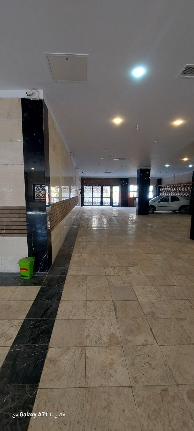 مشاورین املاک ایرانیان منتی