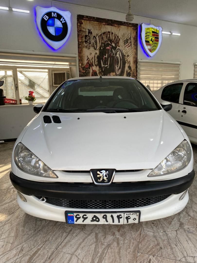 ۲۰۶ sd v8