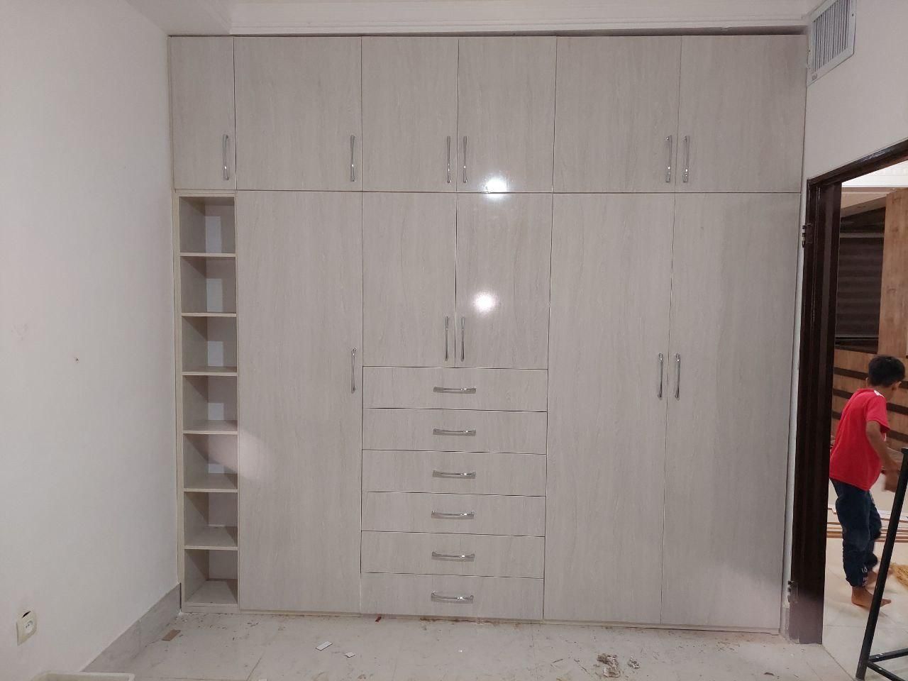 کمددیواری راش سفید کد سه