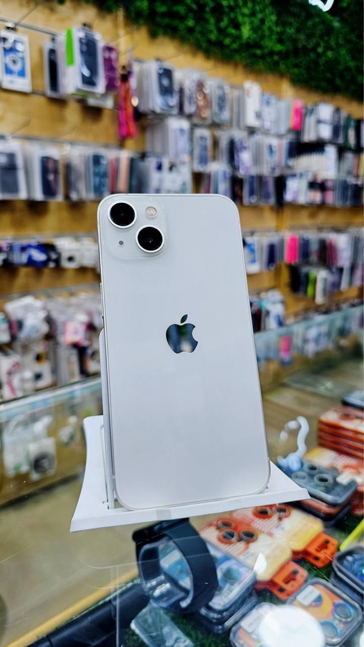 اپل iPhone 13 با حافظهٔ ۱۲۸ گیگابایت