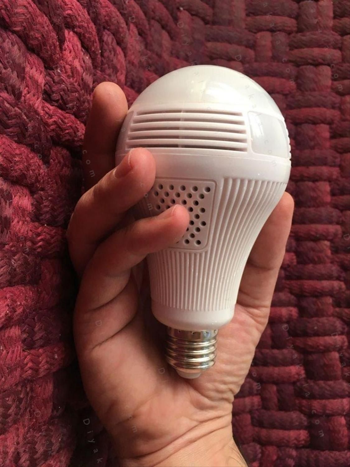دوربین وایرلس اتصال ب سادگی (جای لامپ) bulb camera