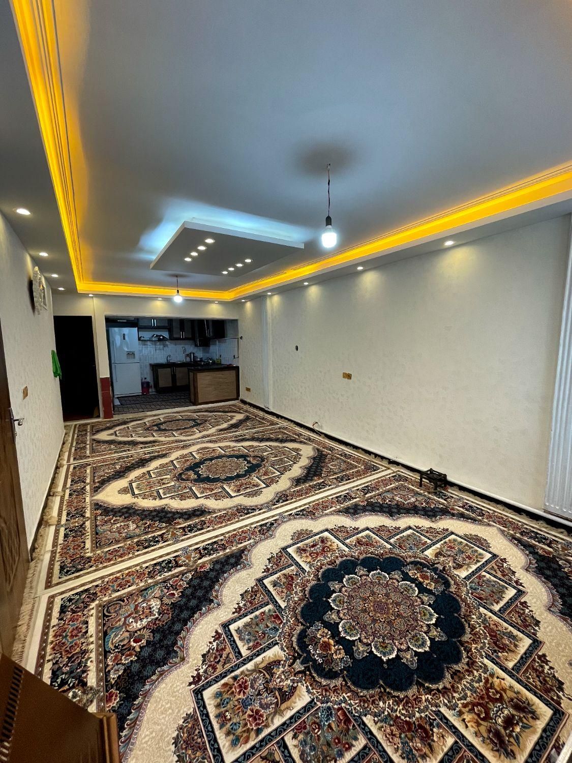 آپارتمان۸۵متری/تک واحدی/فول بازسازی/املاک محمد