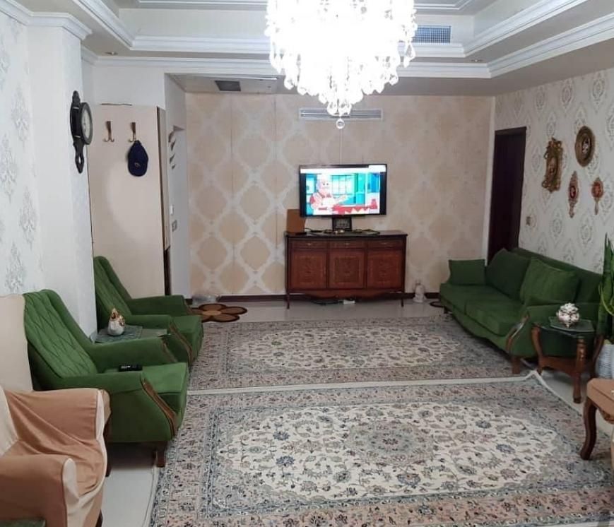 مشاور املاک رستمی