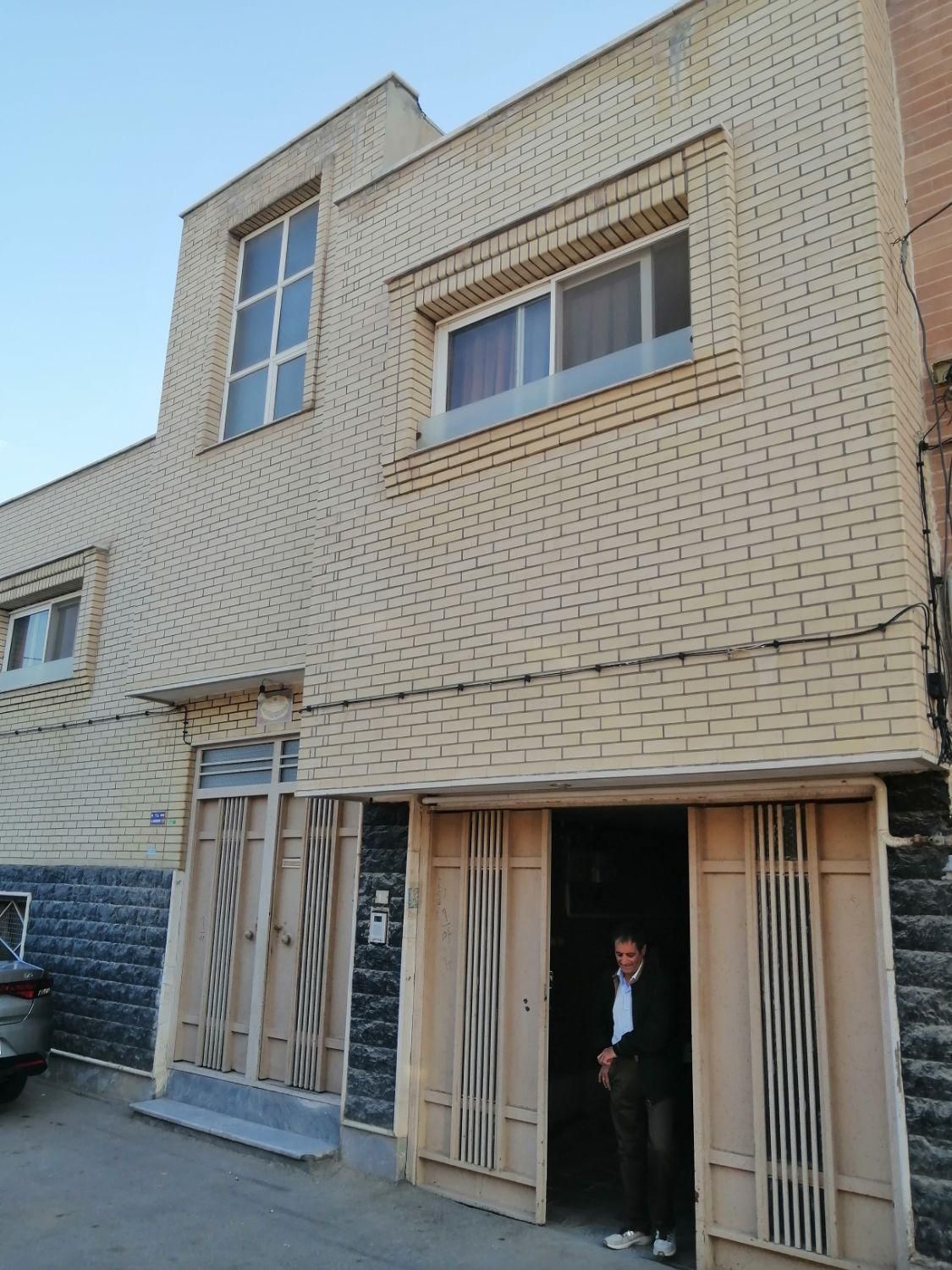 کوی راه حق منزل ویلایی دوطبقه بهترین لوکیشن راه حق