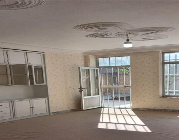 ویلایی دربست ۲۰۰ متری ۲ خوابه لادن