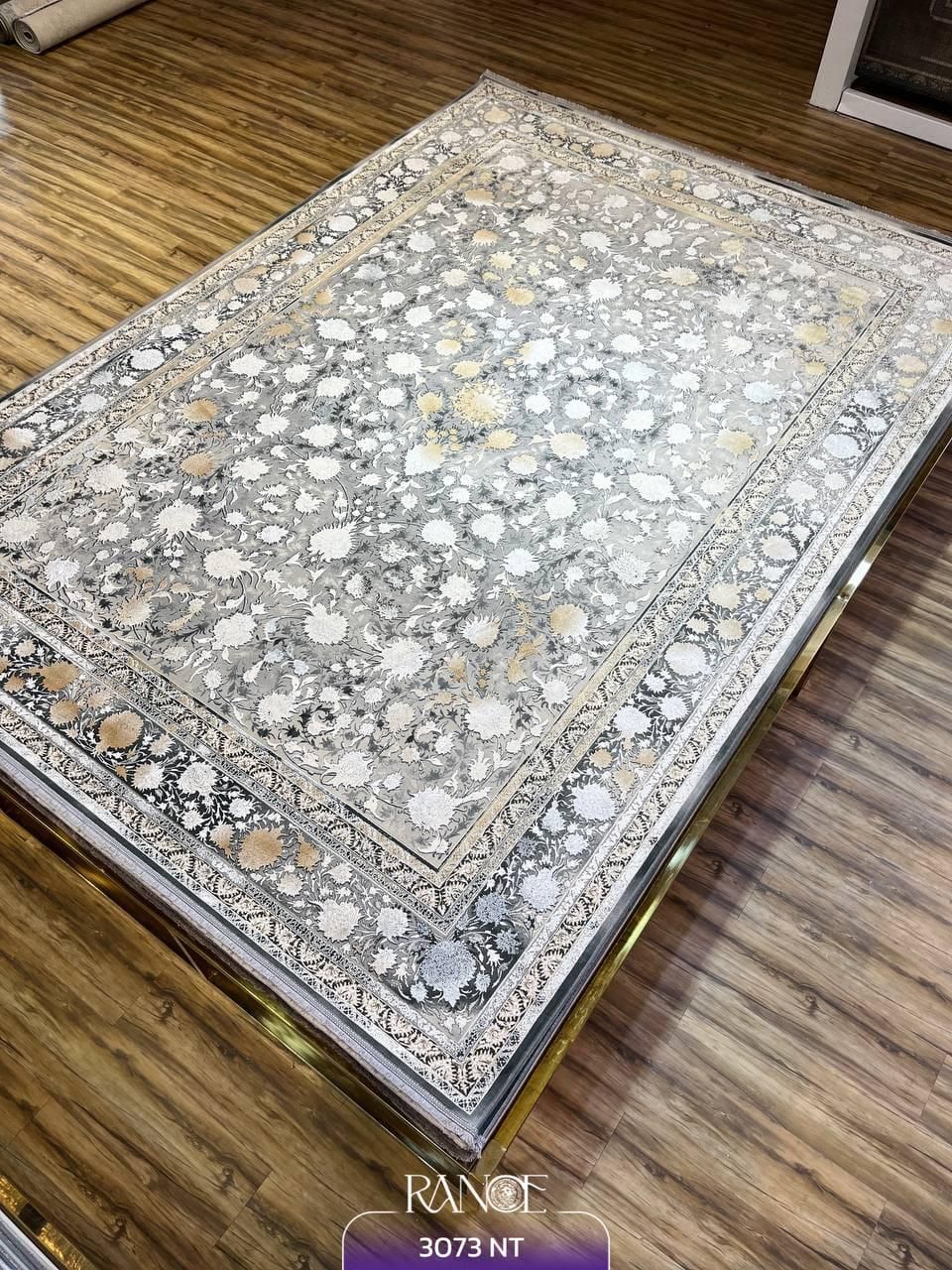 جامعه فرش و قالی حدادی مناسب تر از کل ایران