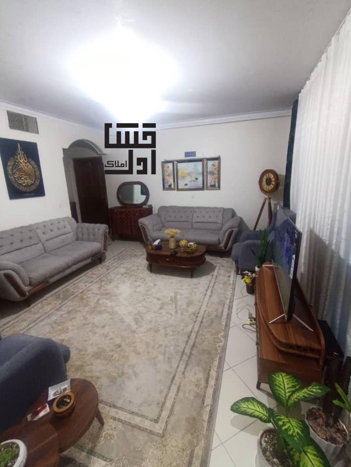 املاک خشت اول