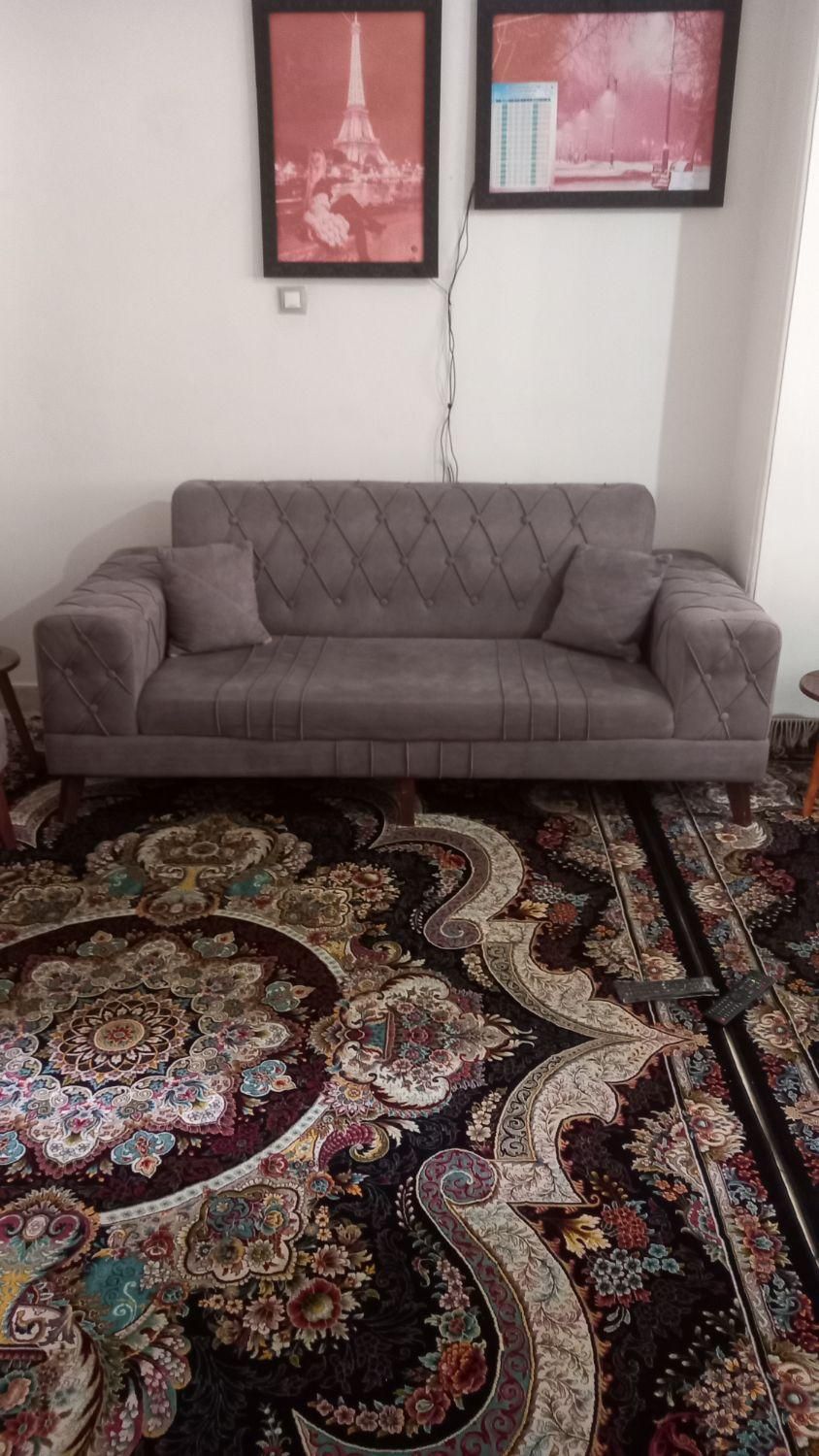 خونم کوچیک هست جای مبل ندارم