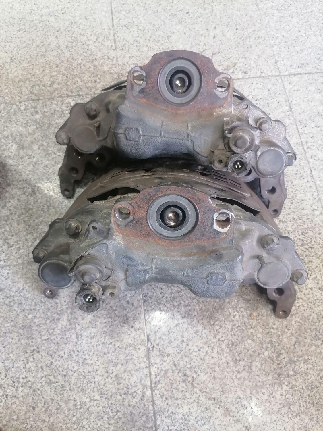 کالیپر چرخ اسکانیا