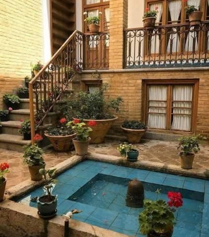 سنایی کلنگی ۱۴۵متری بر ۱۰    مناسب‌ساخت یا استفاده