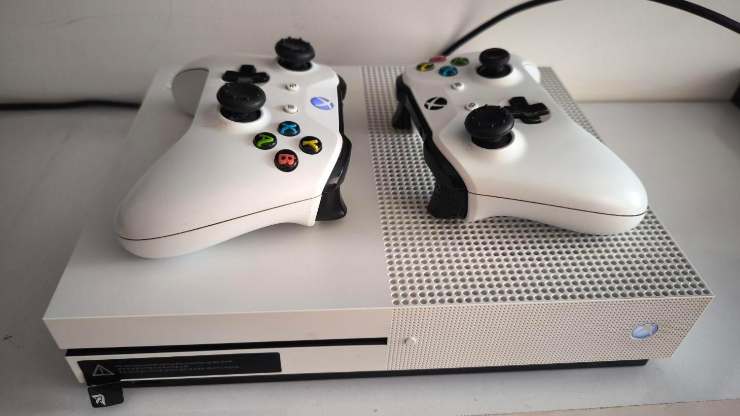 xbox one s 1tr  (ایکس باکس وان اس یک ترا)