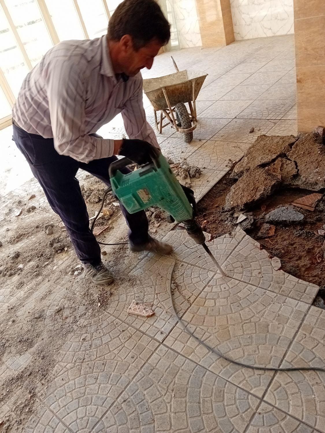 بتن کنی و سوراخکاری مهدوی
