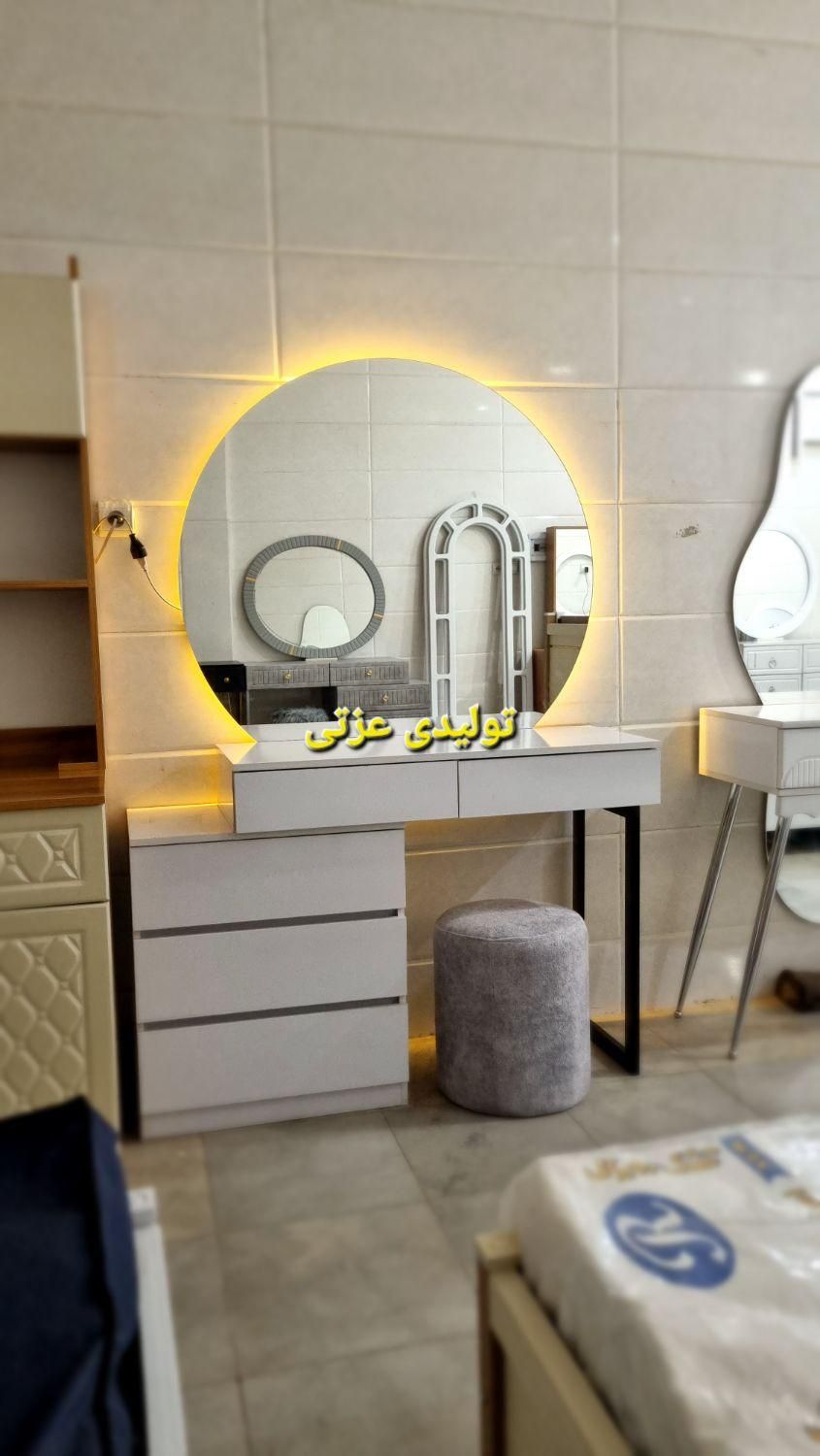 میز  فقط میز آرایش سوگلی