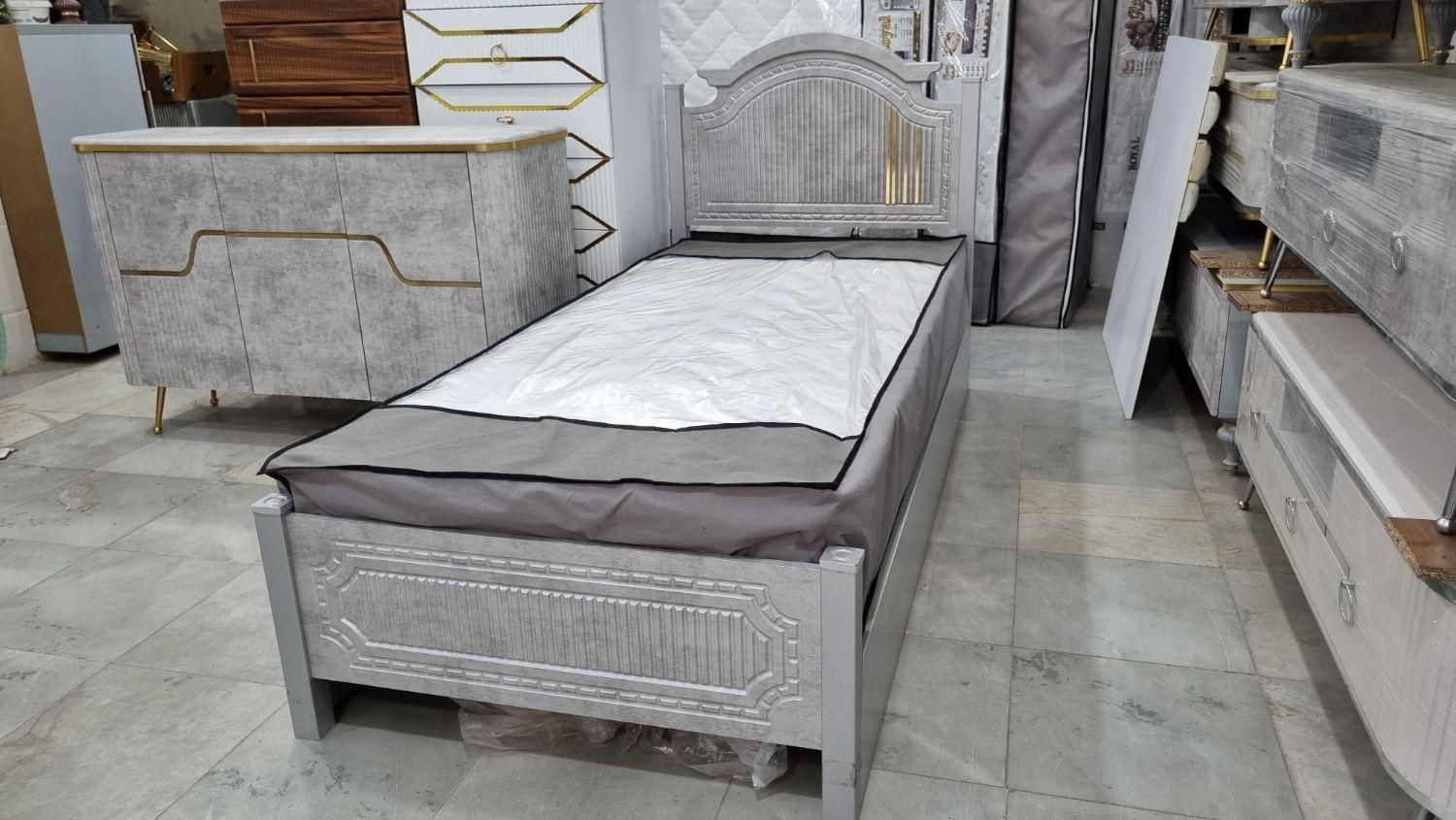 تخت خواب یک نفره