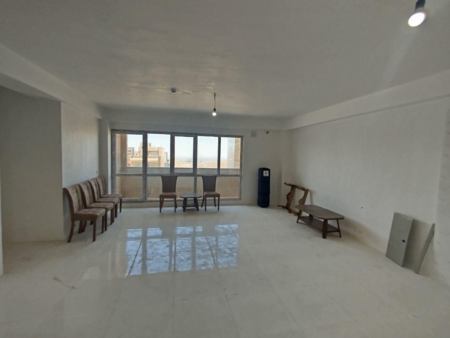 فروش آپارتمان ۹۰ متری نوساخت دارای وام