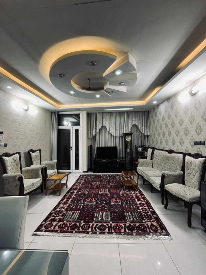 مهندس مشاور وکارشناس حرفه ای املاک ومستغلات(اصفهان نقش جهان)