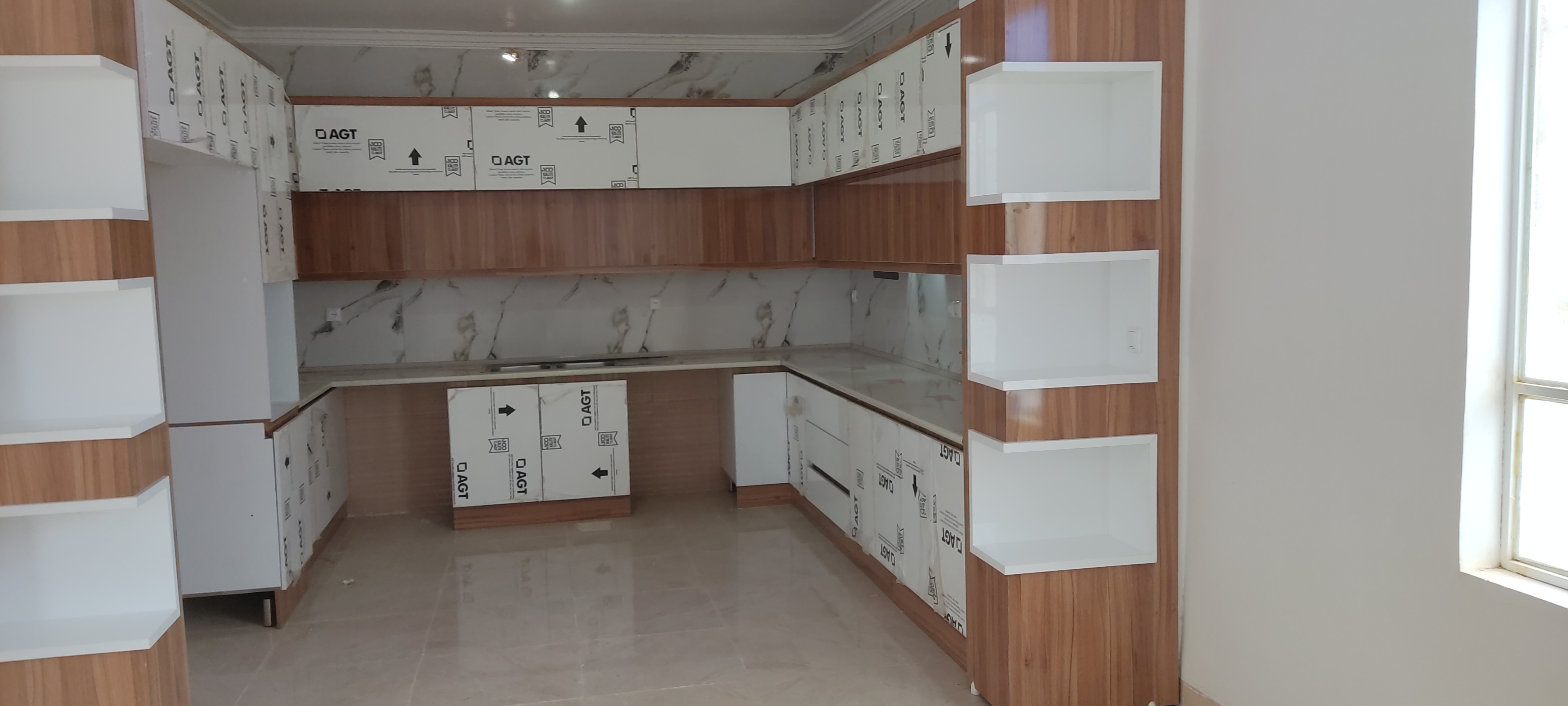 کابینت پله ای ترکیبی هایگلاس ترک و mdf پاک چوب